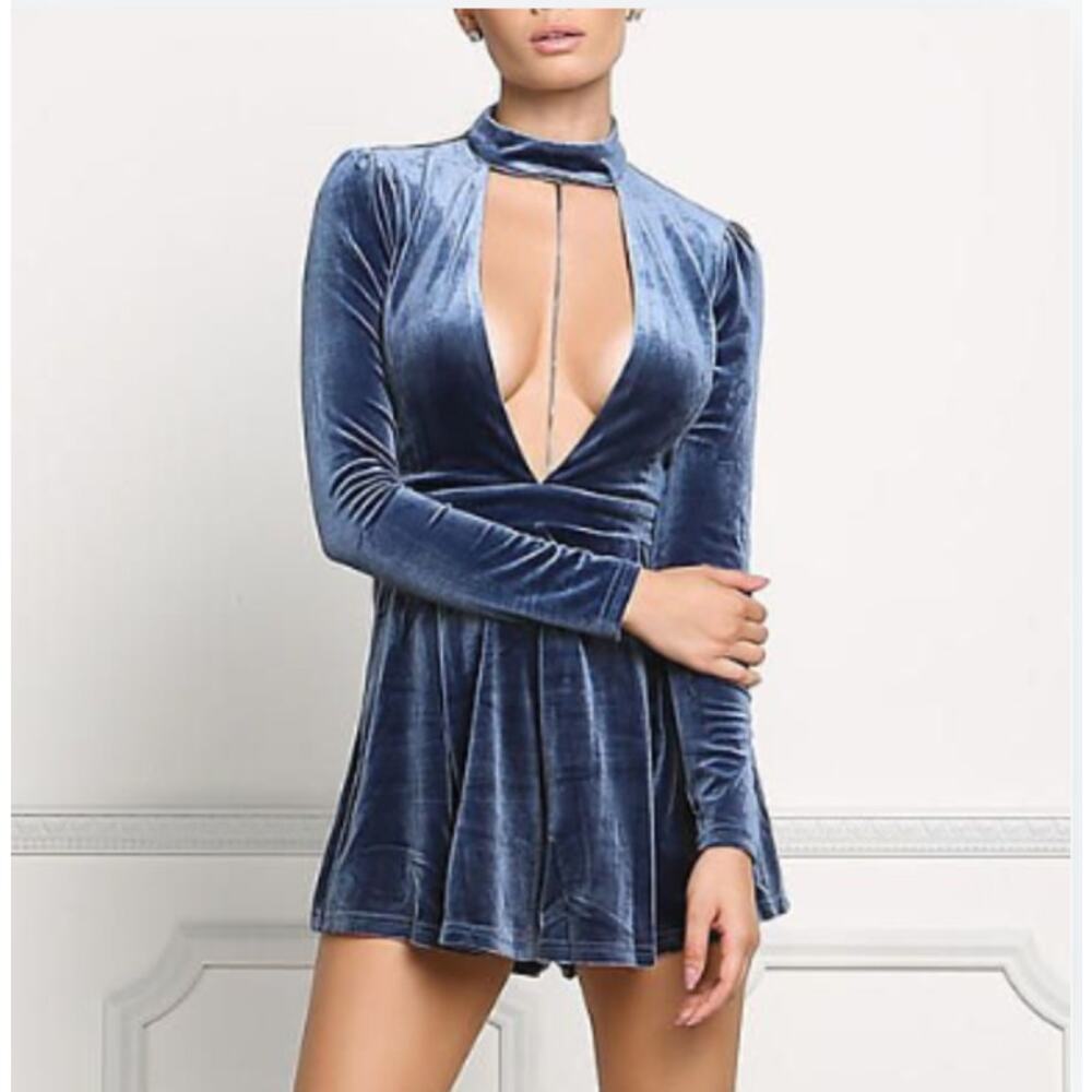 Windsor Womens Coquette Going Out Velvet Choker Plunge Cutout Romper Size S‎